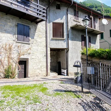 Casa Lucrezia * Carate Urio