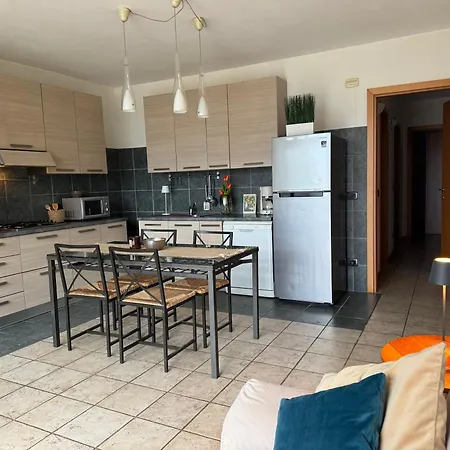 Casa Lucrezia Appartamento Colico