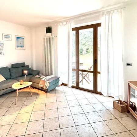 Casa Lucrezia Appartamento Colico