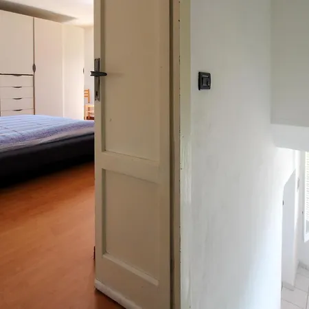Casa Lucrezia Carate Urio